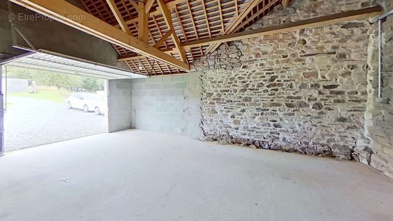 Maison à LA BOUEXIERE