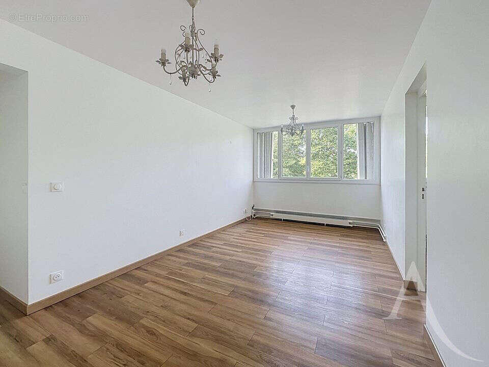 EXCLUSIVITÉ - Appartement F3 56 m² avec balcon, 2 chambres, cave et cuisine équipée - photo 2