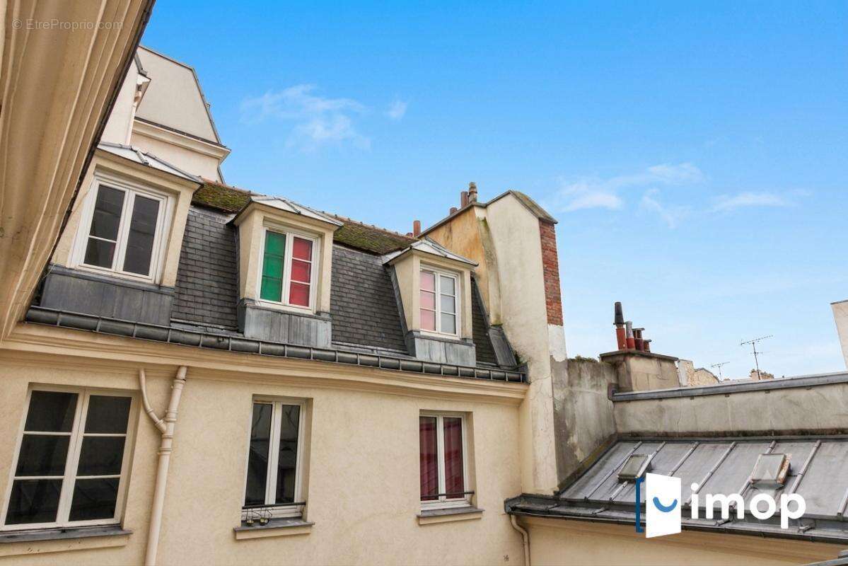 Appartement à PARIS-10E