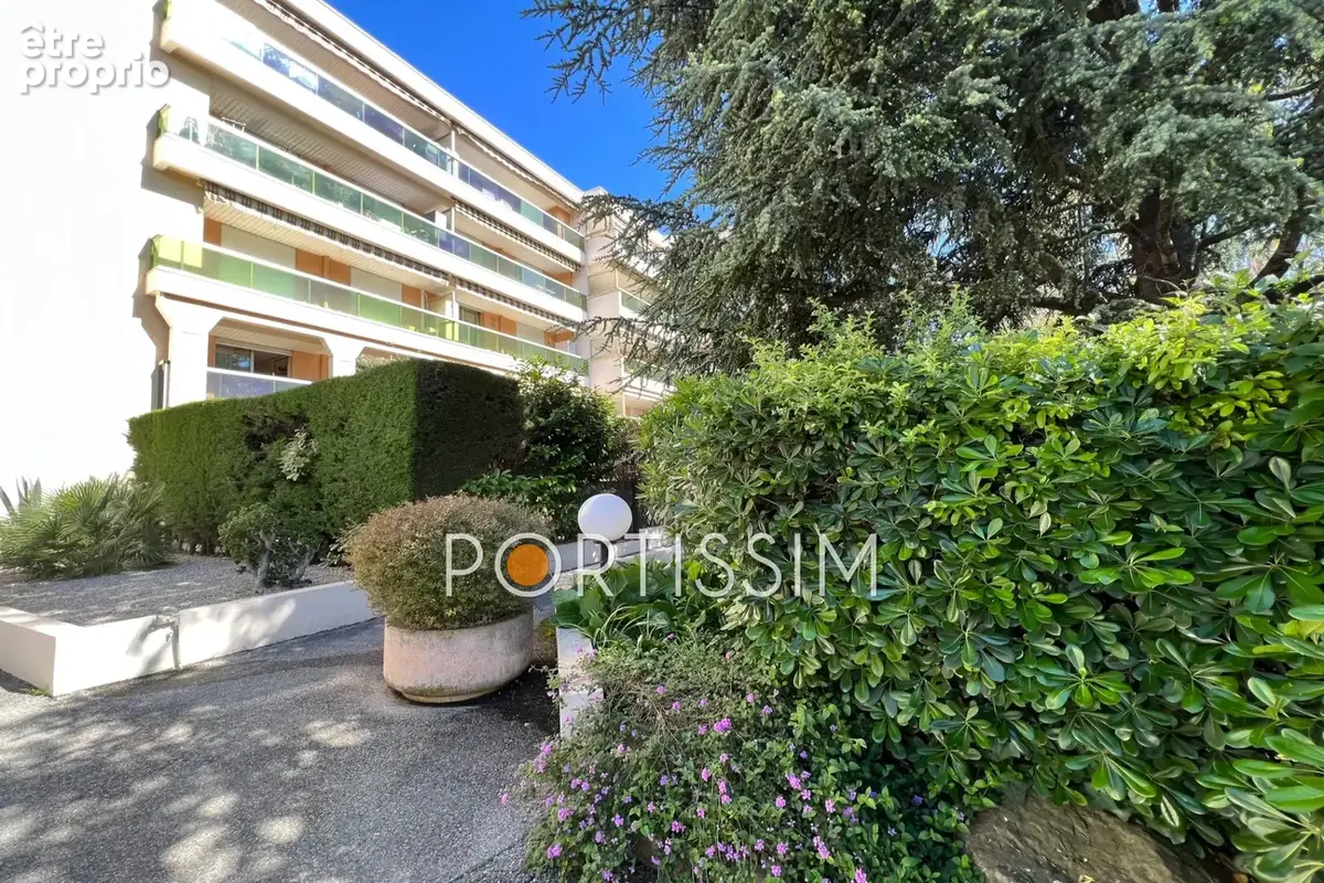 Appartement 3 pièces 76 m² à vendre à Saint-Laurent-Du-Var (06700) - photo 9
