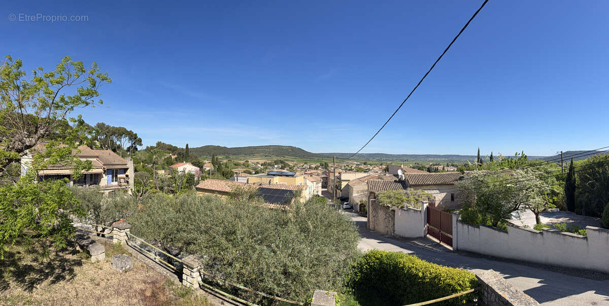 Terrain à CALVISSON