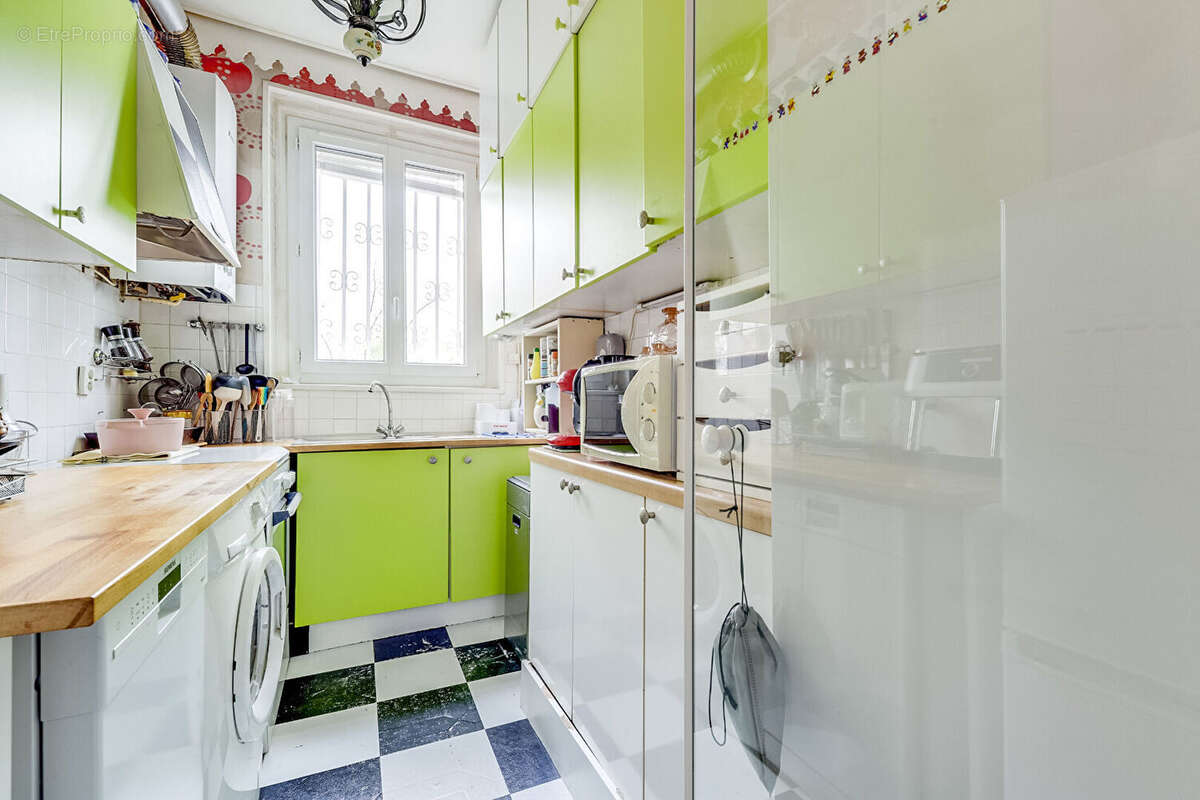 Appartement à PARIS-20E
