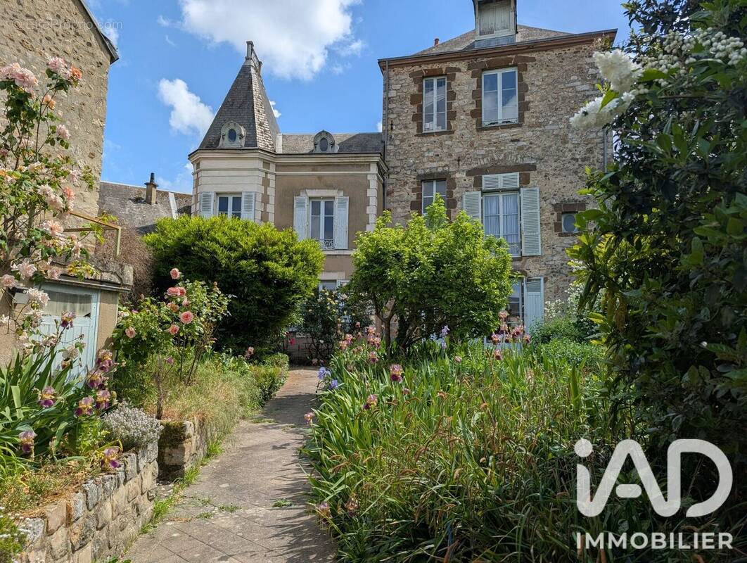 Photo 1 - Maison à LE MANS