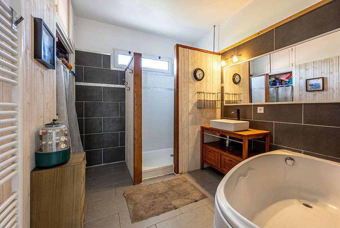 Maison à VAUX-SUR-MER