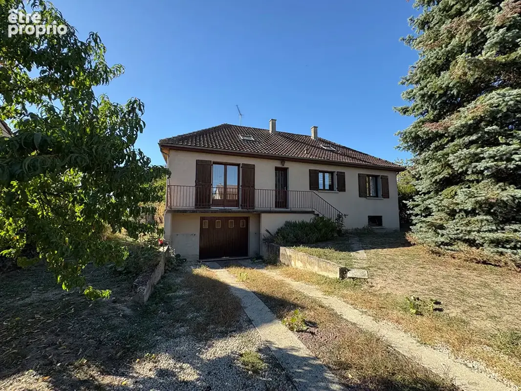 Maison à YZEURES-SUR-CREUSE