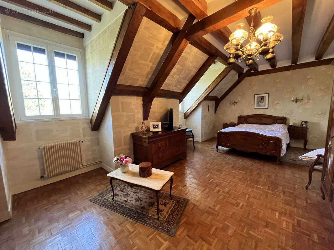 Maison à SURY-AUX-BOIS