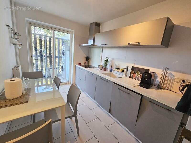 Appartement à MARSEILLE-10E