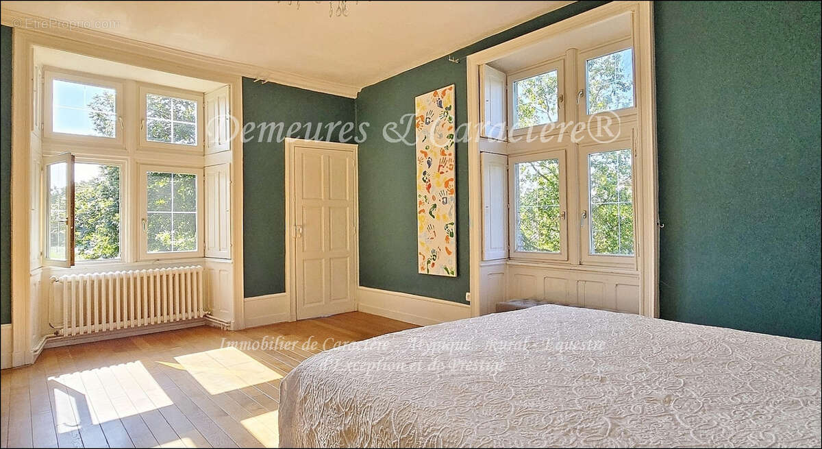 Vente Belle demeure avec gites, salle de réception, piscine, écurie, hectares - photo 11