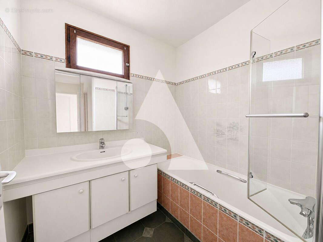 Appartement plein sud - vue seine - photo 11