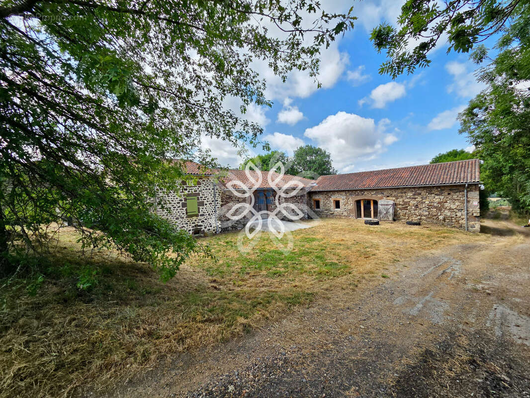 Hameau a vendre - photo 2