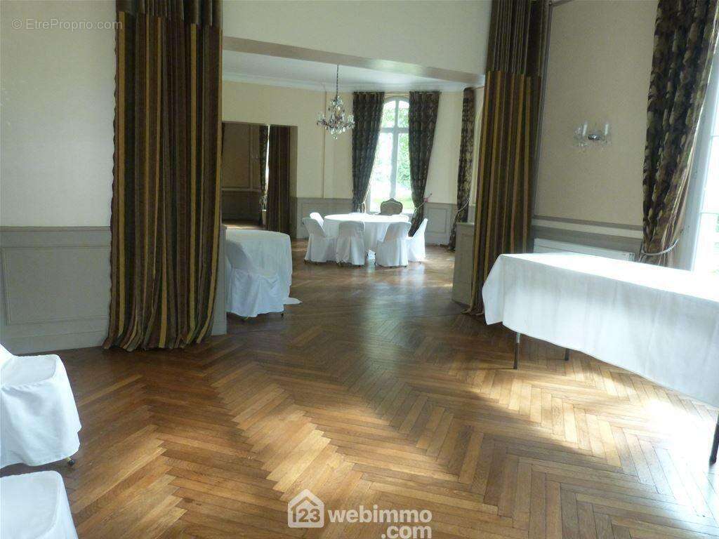 l&#039;espace réception - Autre à ROUEN