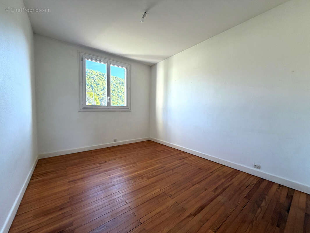 Appartement à GIERES