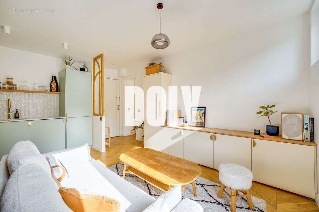Appartement à PARIS-10E