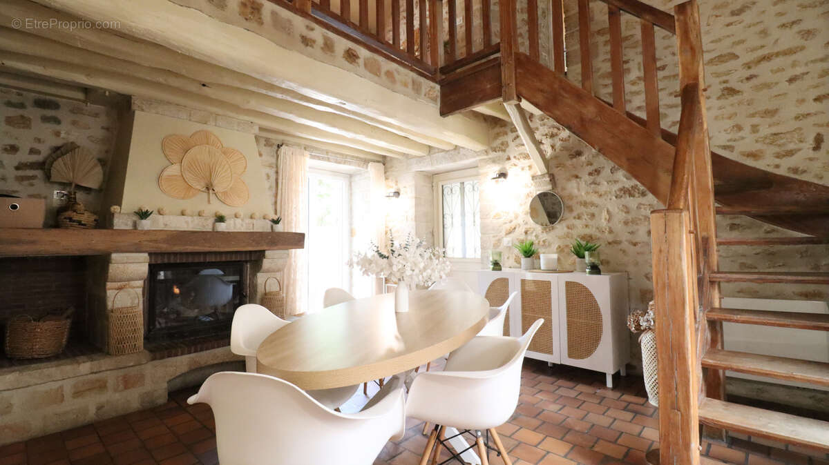 Maison à MILLY-LA-FORET