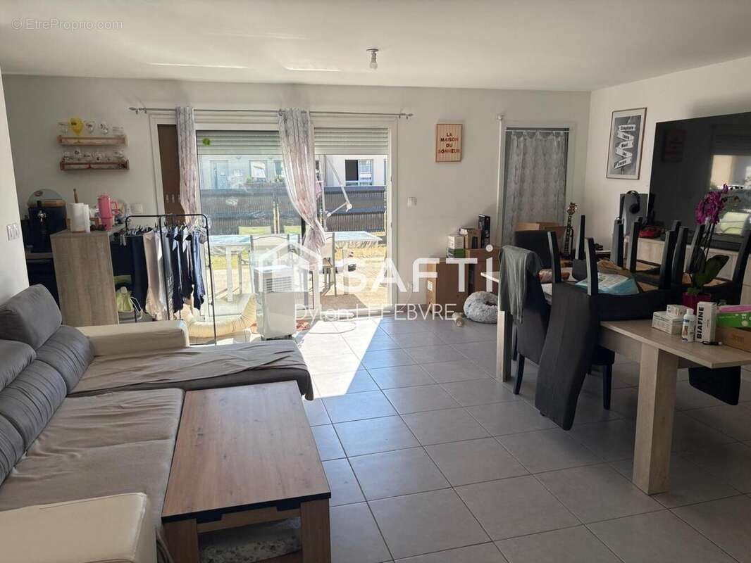 Maison 96 m² à Naintre  - photo 7