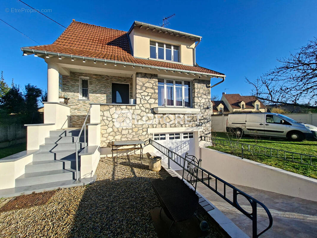 Maison à CONFLANS-SAINTE-HONORINE