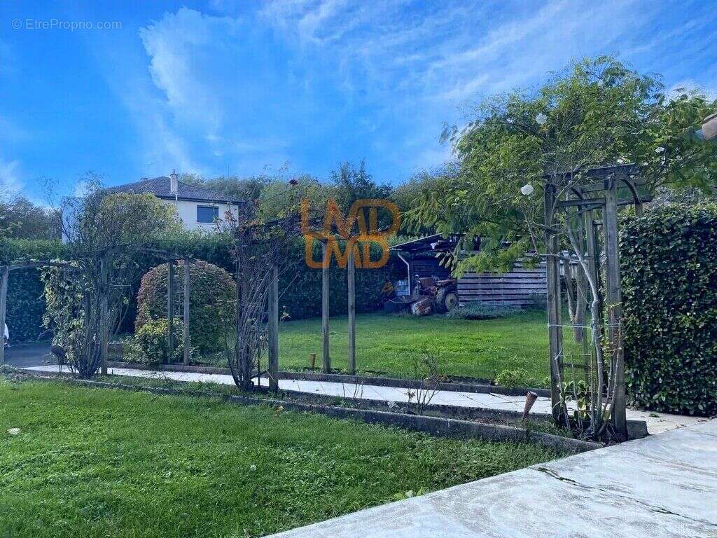 Maison à LA ROUQUETTE