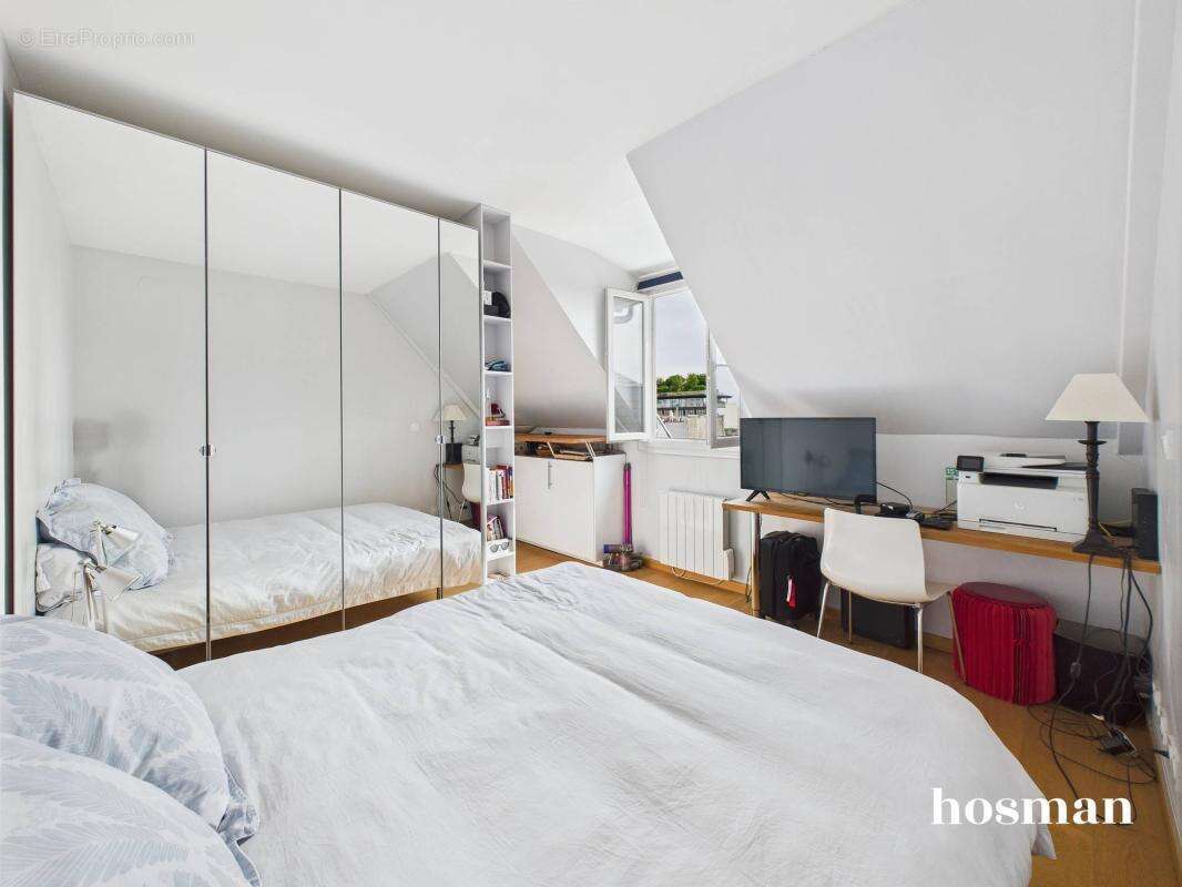 Appartement à PARIS-8E