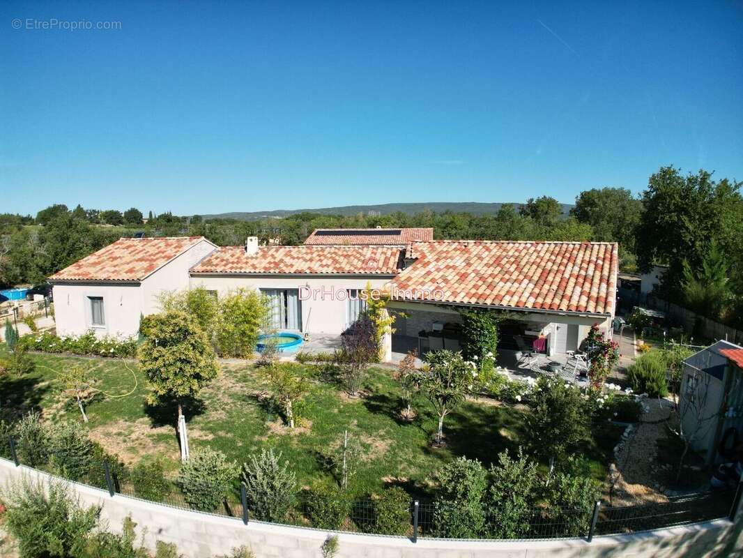 Maison à SAINT-SATURNIN-LES-APT