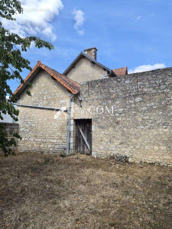 Maison à CHAUVIGNY