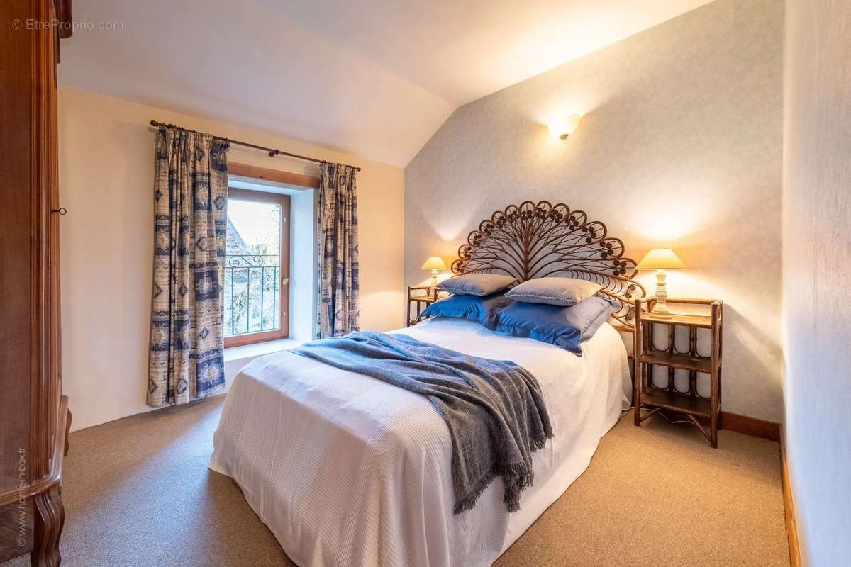 Maison à VAYRES-SUR-ESSONNE