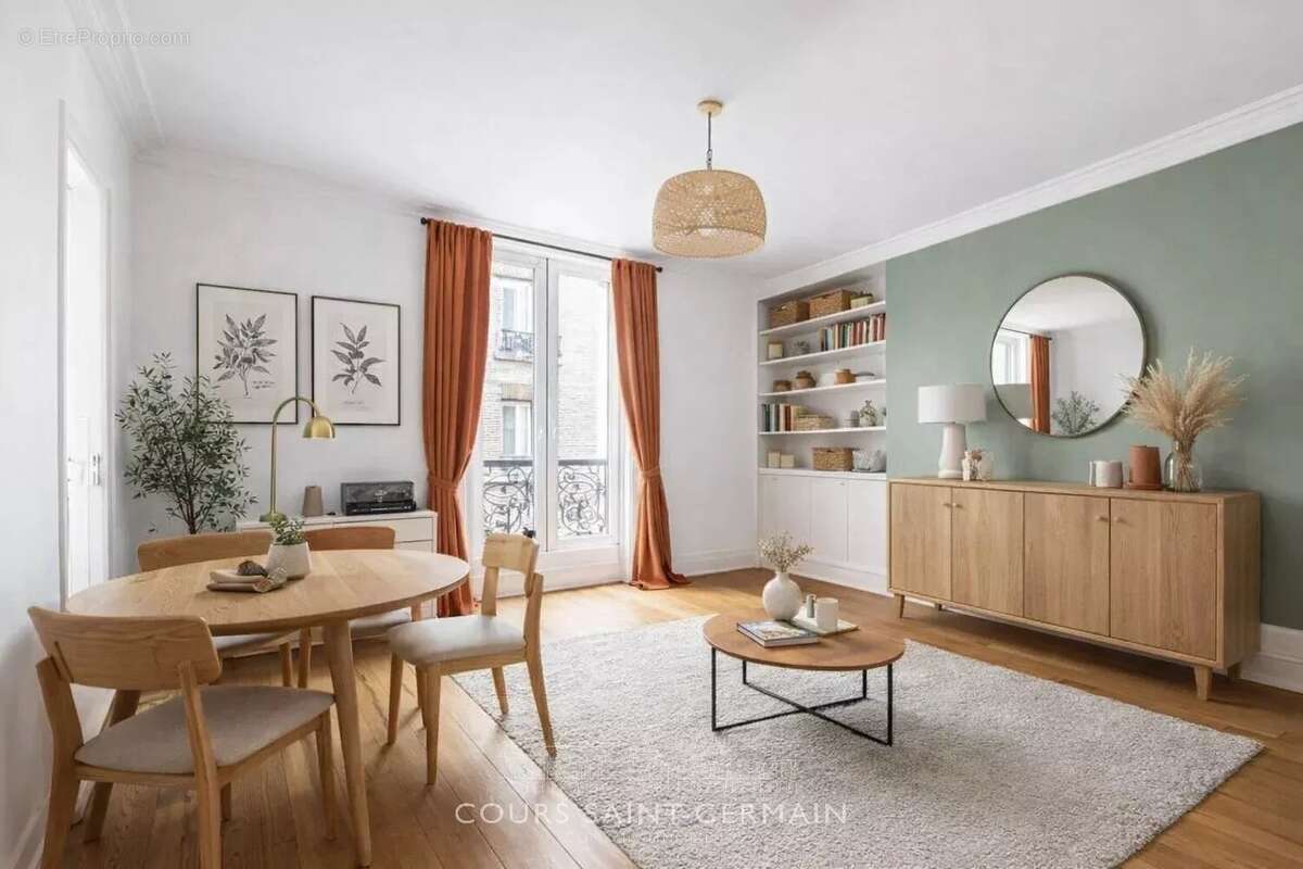 Appartement à PARIS-18E