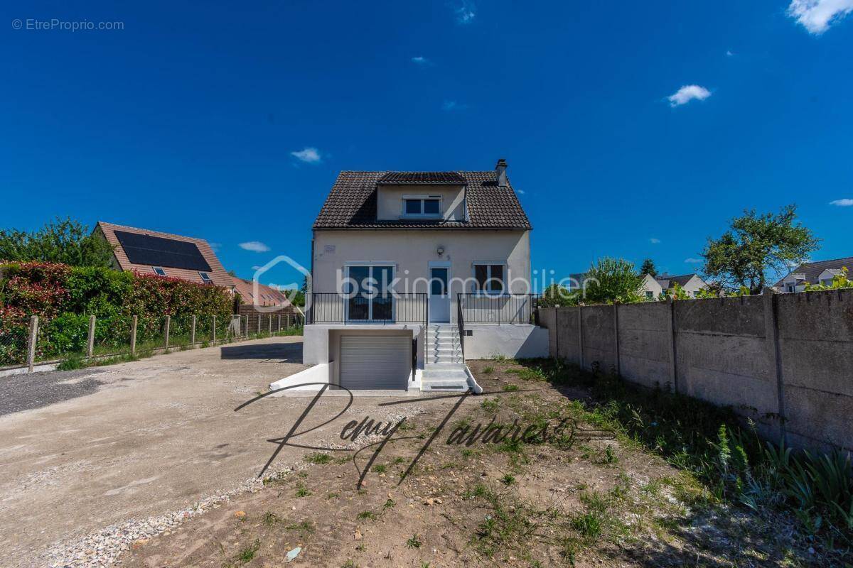 Maison à NEMOURS