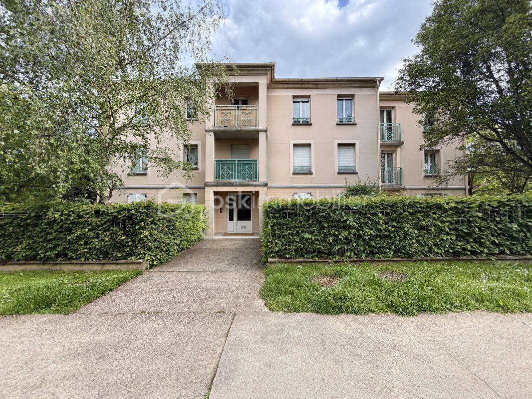 Appartement à SAINT-PIERRE-DU-PERRAY
