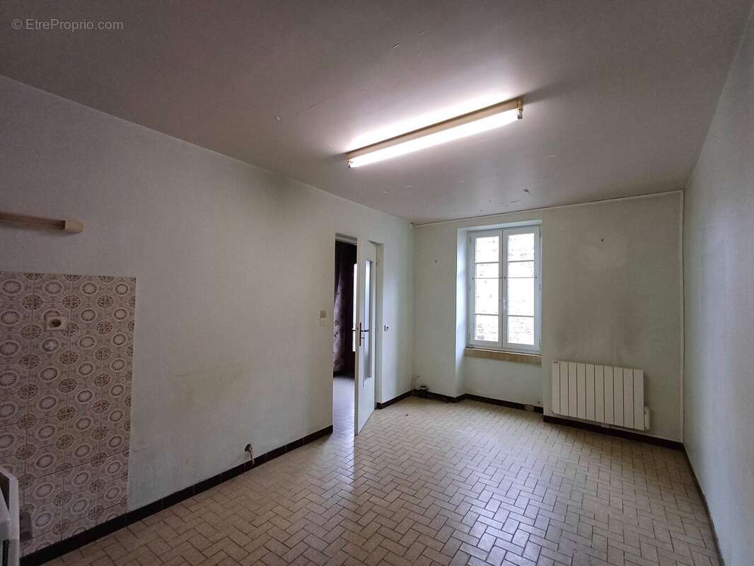 Maison à CHAS