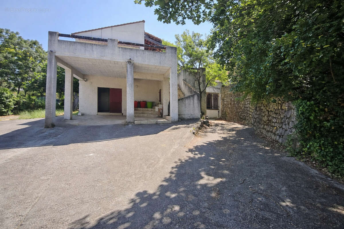 Maison à AUBAGNE