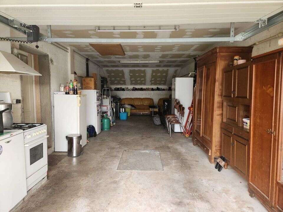 Maison avec garage 30 m² - Maison à BELLIGNE