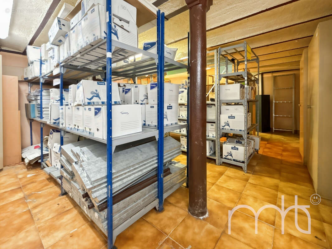 Commerce à COLOMBES