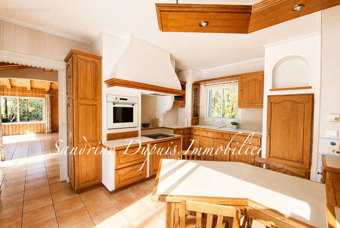 Maison oléronaise   Véranda chauffée   3 chambres   Cadre boisé - photo 6