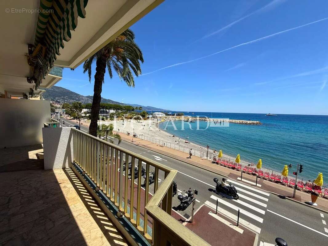 Appartement à ROQUEBRUNE-CAP-MARTIN