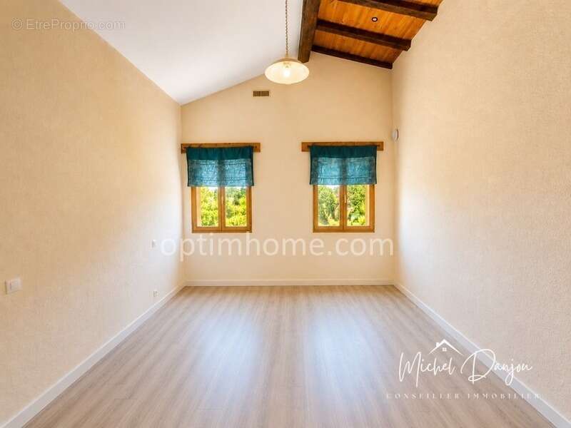 Maison à LANTA