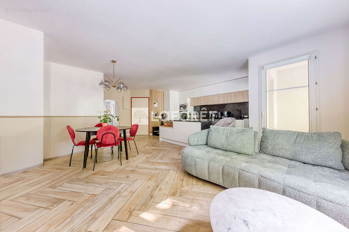 Appartement à BUSSY-SAINT-GEORGES