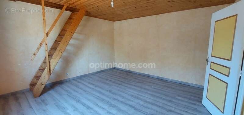 Maison à SAINT-SAULGE