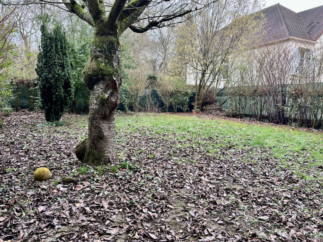 Appartement à BIEVRES