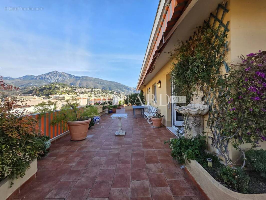 Appartement à MENTON