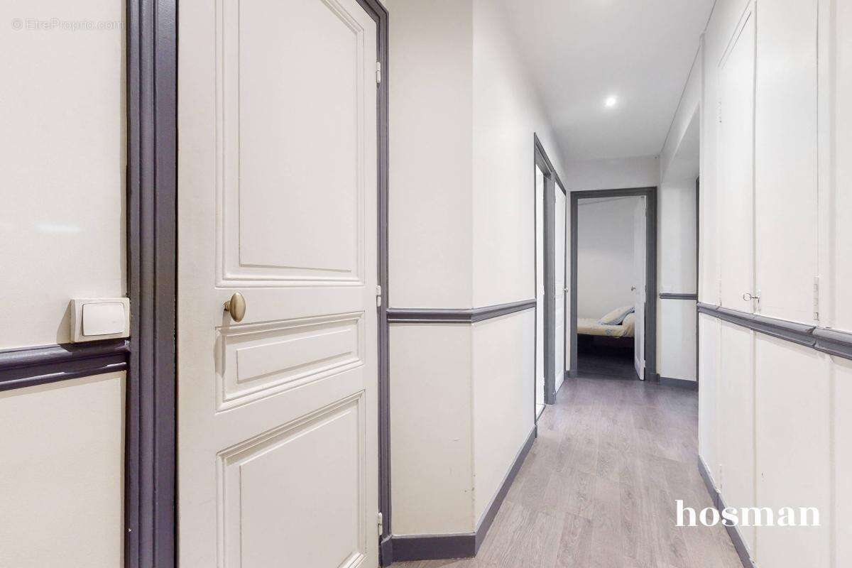 Appartement à COURBEVOIE