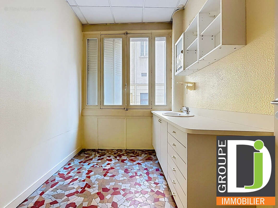 Appartement 108 m² à Valence  - photo 5