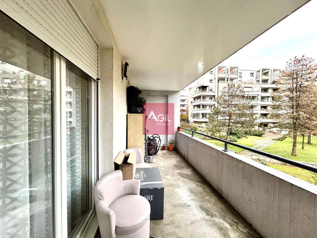 GRENOBLE - T3 de 67m2 avec grand balcon. - photo 2