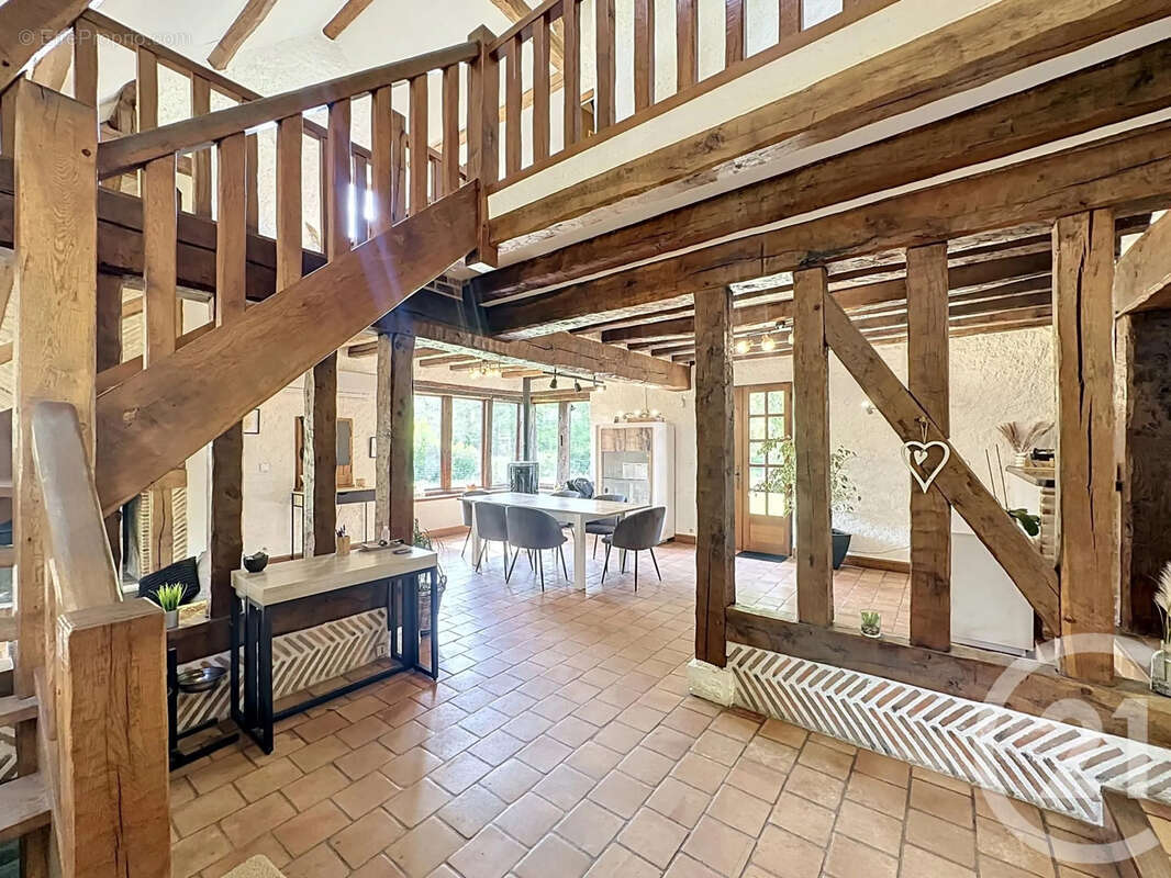 Maison à YVOY-LE-MARRON