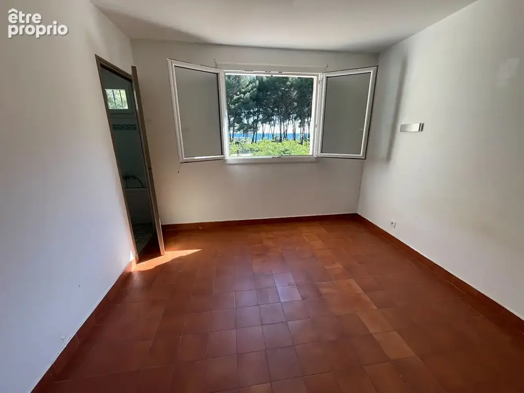 ** Bord de Mer ** Plage & Pinède ** Maison 6 pièces avec 5 chambres (140 m²) - photo 12