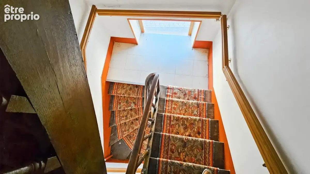 Maison de bourg avec grange et petit terrain – Besson (03) - photo 10
