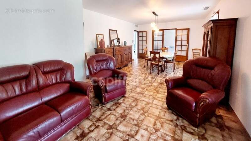 Maison 108m², 4 pièces, 3 chambres, Garage, beau jardin arboré et ensoleillé, équipement neuf, Allas-les-mines - photo 11