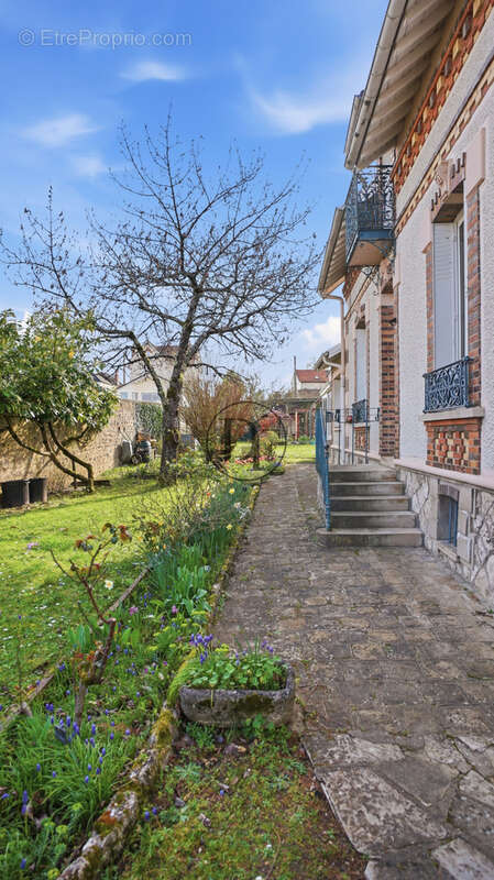 Maison à MORET-SUR-LOING