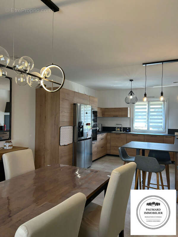 Cuisine - Maison à ROMANS-SUR-ISERE