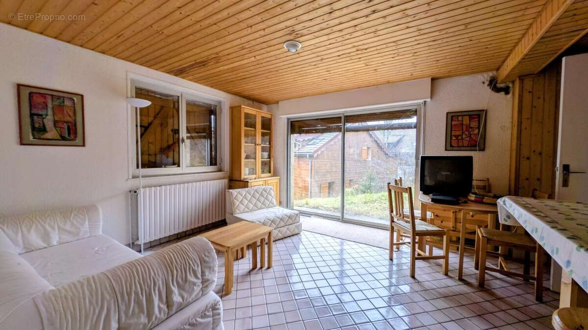 Maison à LES HOPITAUX-NEUFS