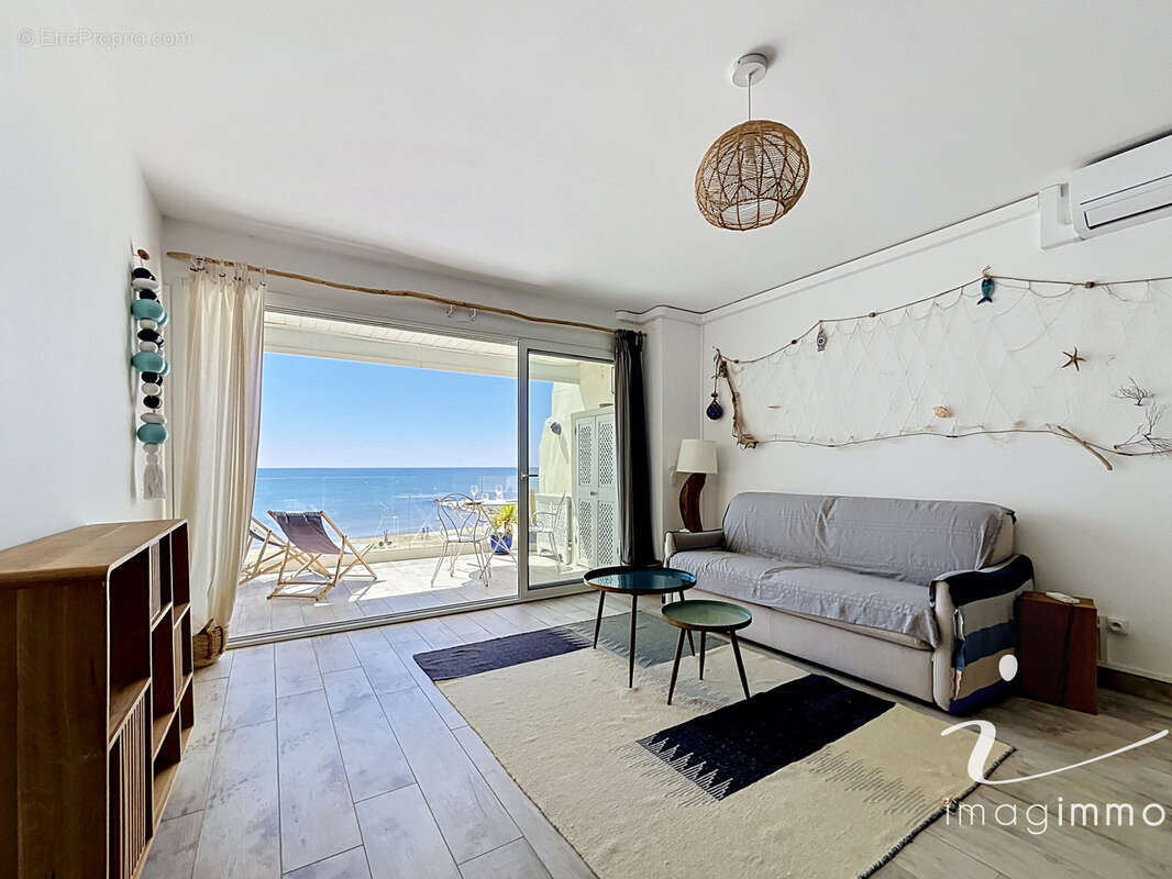 Appartement à MAUGUIO